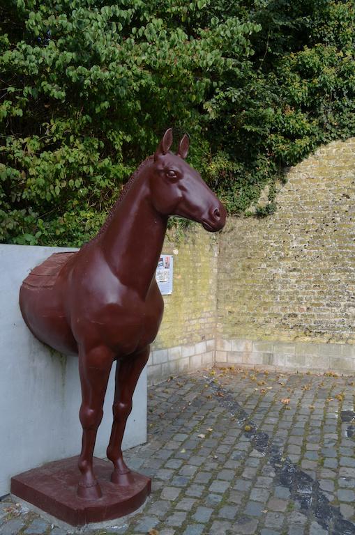 Het Houten Paard Ieper Ngoại thất bức ảnh